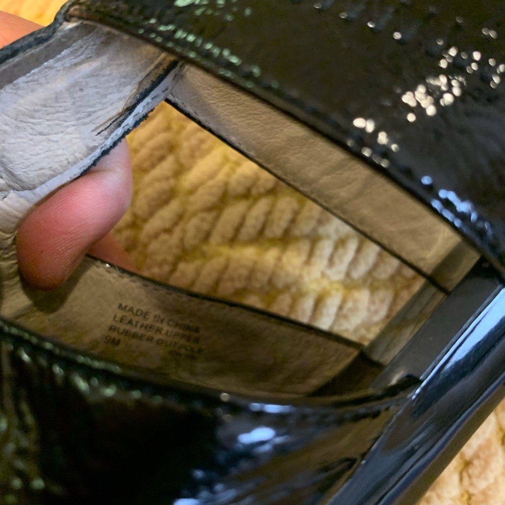 Micheal Kors black patent leather heels